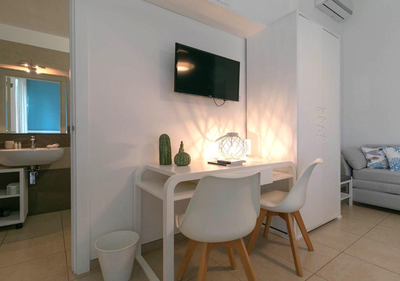 Fronte Mare Rooms By Salentolimit Porto Cesareo Ngoại thất bức ảnh