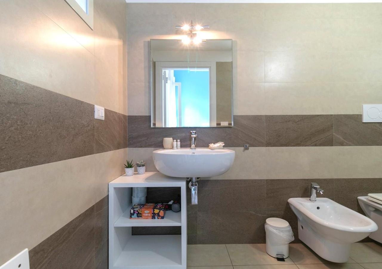 Fronte Mare Rooms By Salentolimit Porto Cesareo Ngoại thất bức ảnh